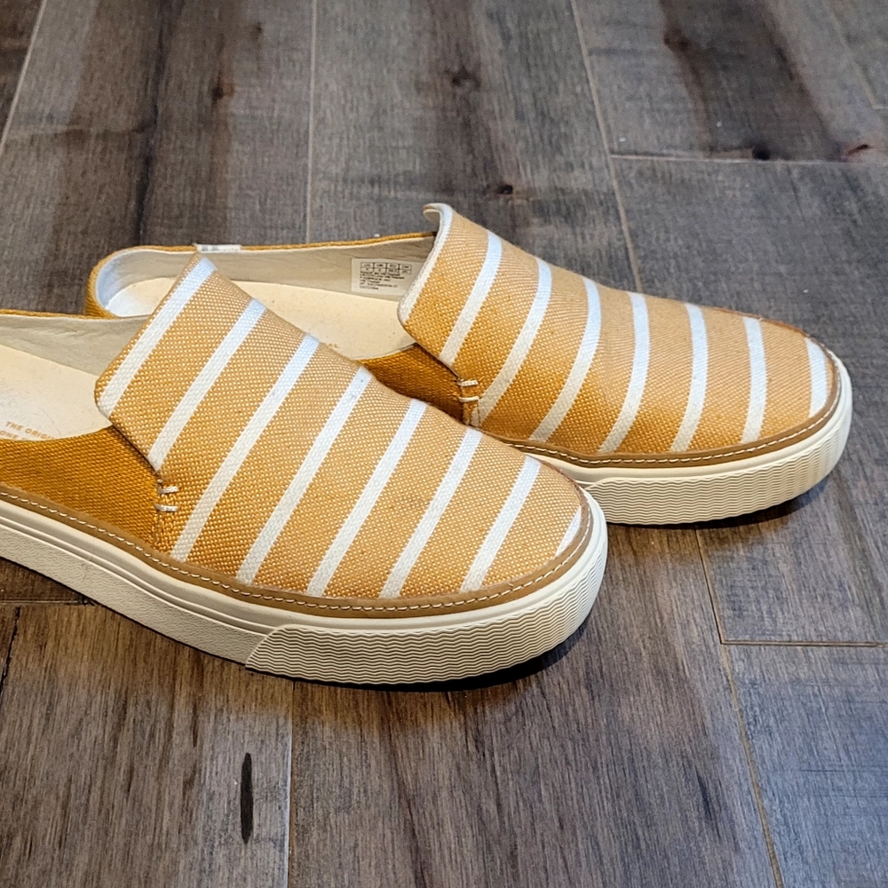Toms backless slip on